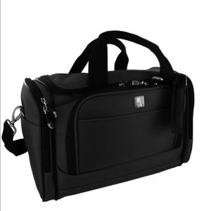 American Flyer Quattro Elite Travel Bag